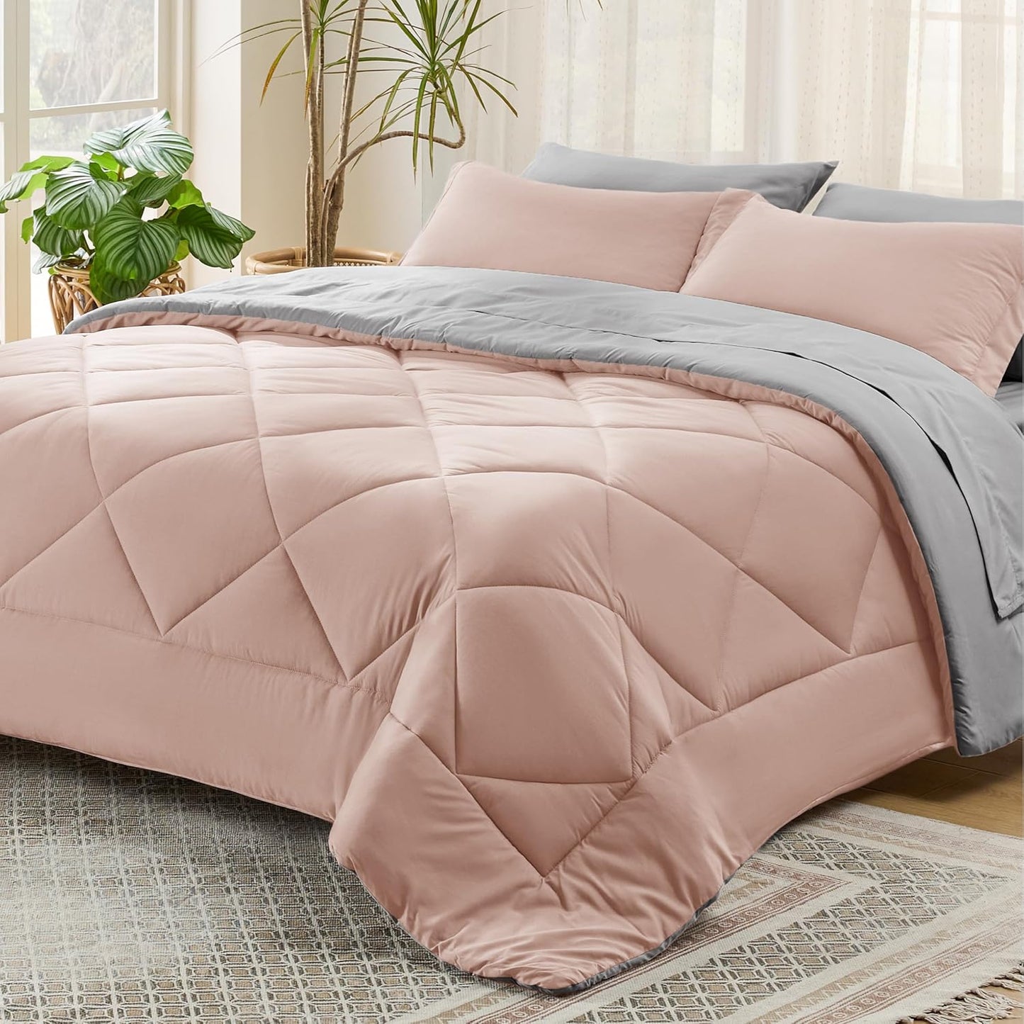 7 Pieces Reversible Comforter Set - Queen