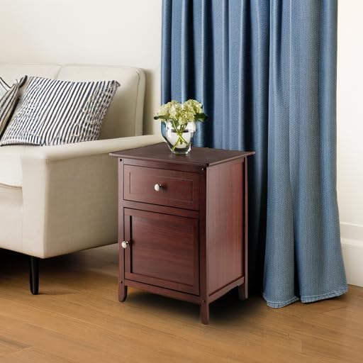 Eugene Accent Table