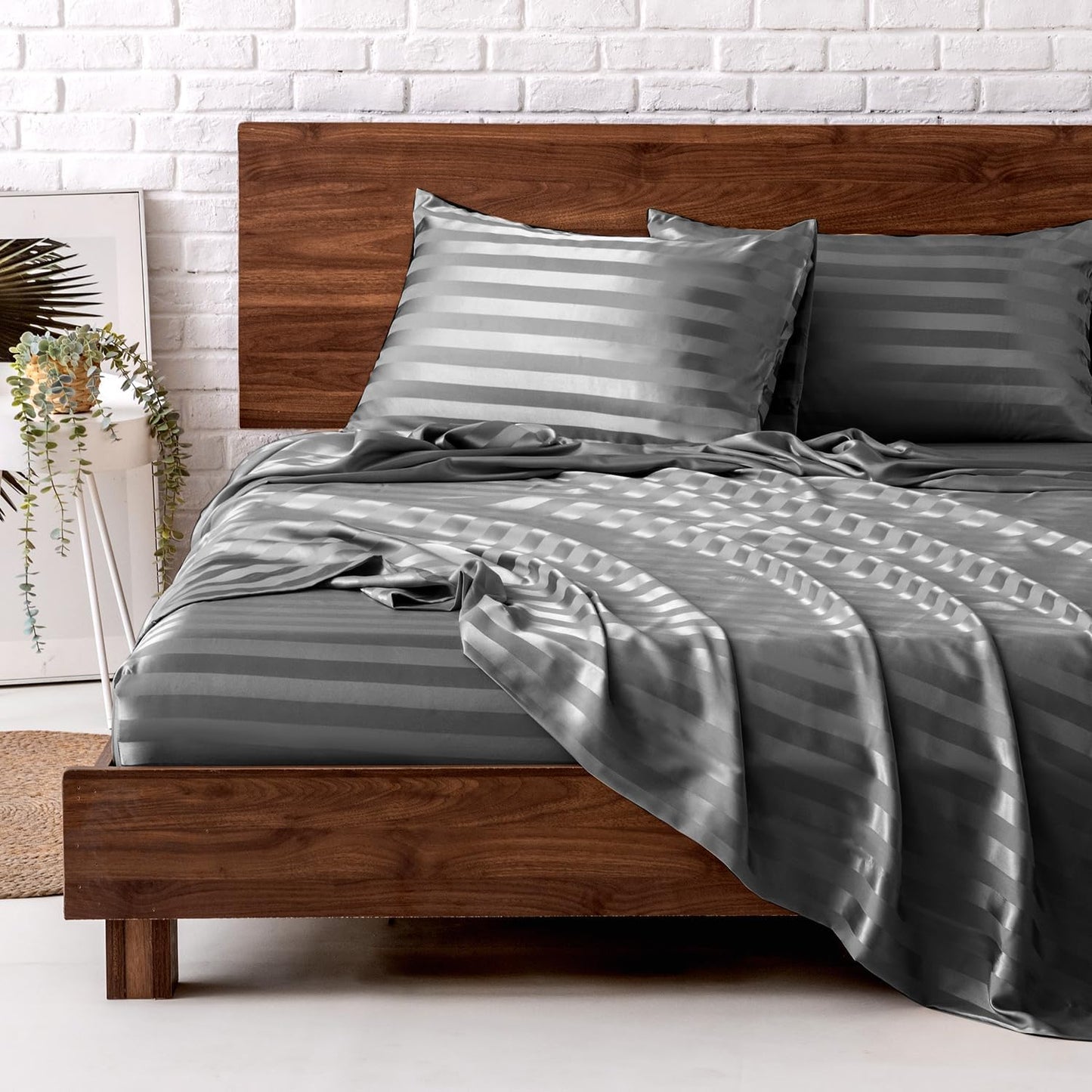 Silky Bed sheet set with 15 inches deep pocket