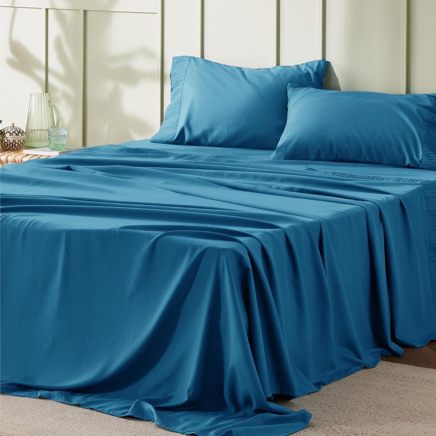 4 Pieces Luxury Bed Sheet Set