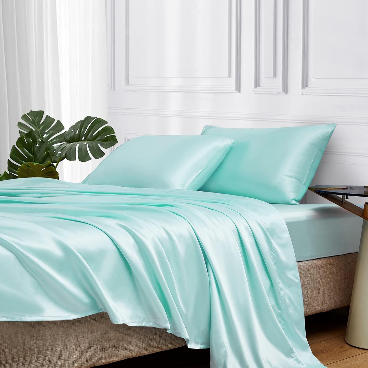 4 Pcs Silky Bedding Set