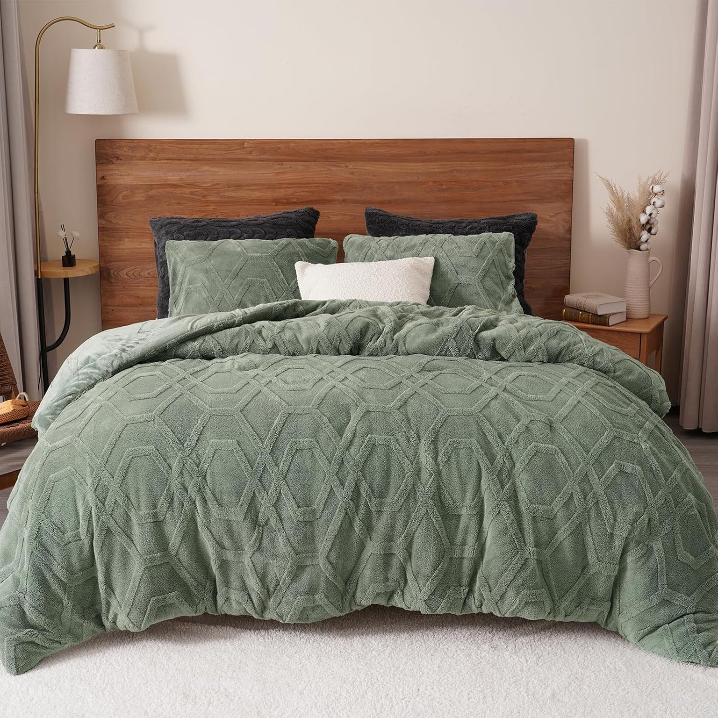 Queen Comforter Set